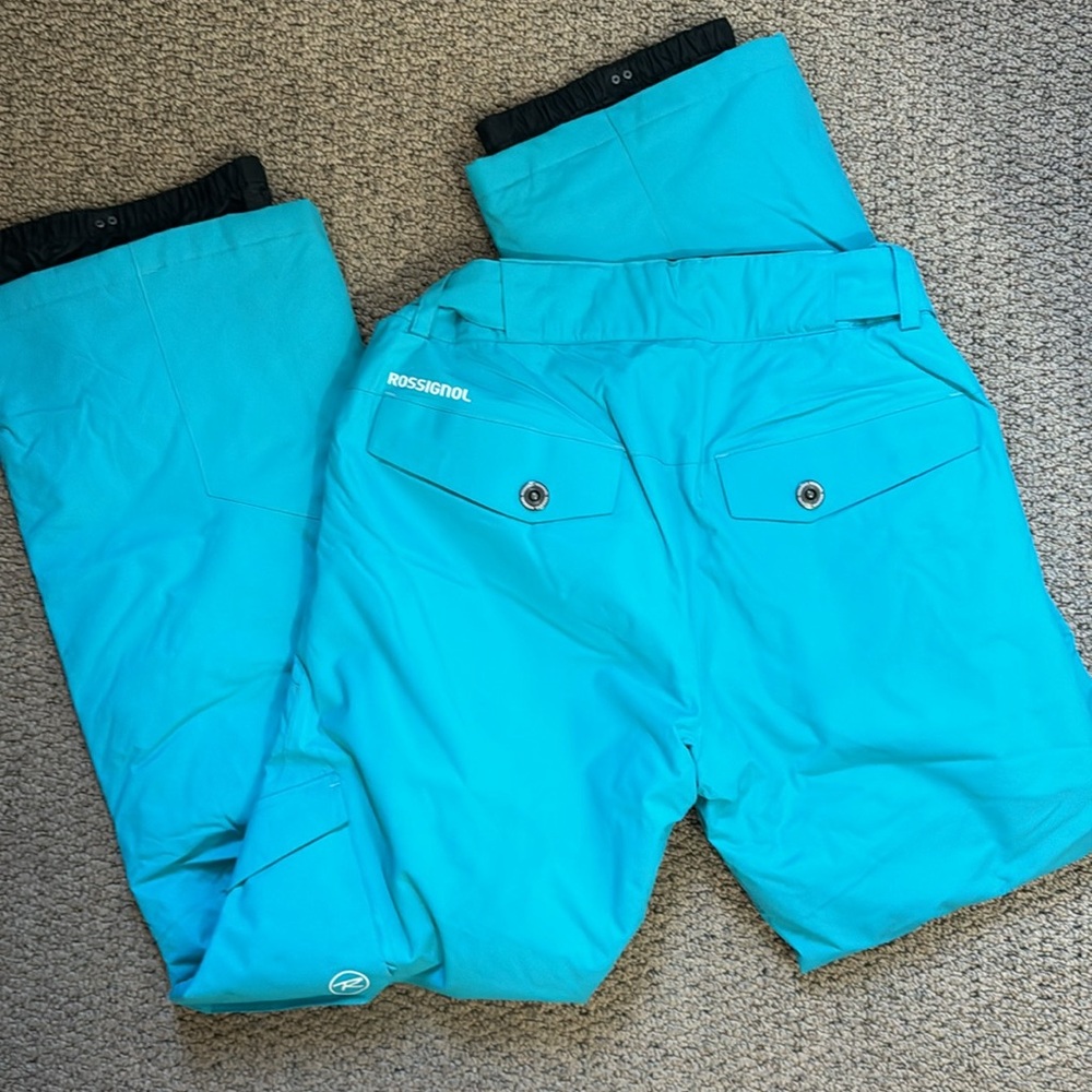 Rossignol Classique ski pants. Insulated and adjustable waist. Women's large.